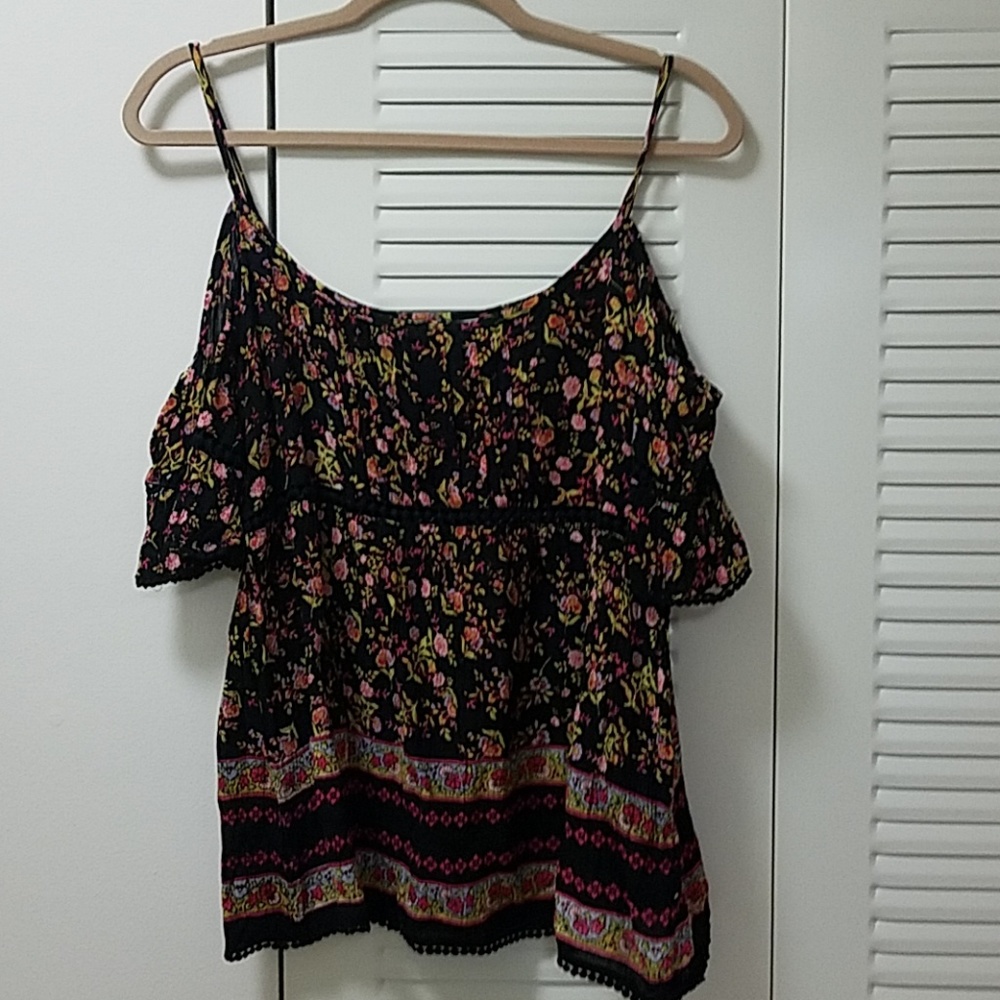Francesca's collection cold shoulder top